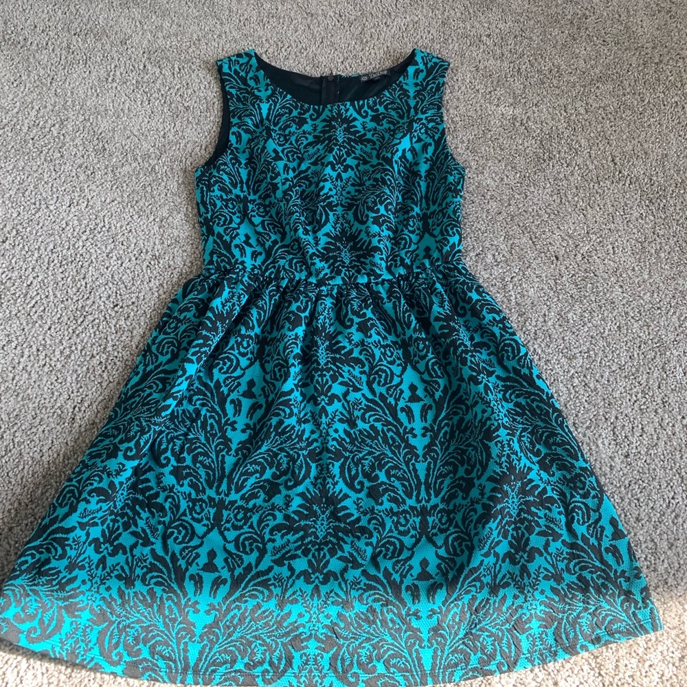 NWOT teal and black floral dress